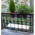 Balcony reflector