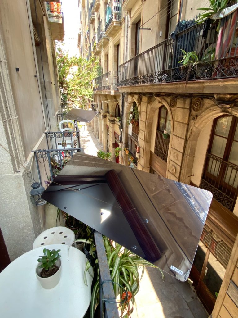 Installation of Espaciel Light Reflectors on the balconies of Jerome in Barcelona