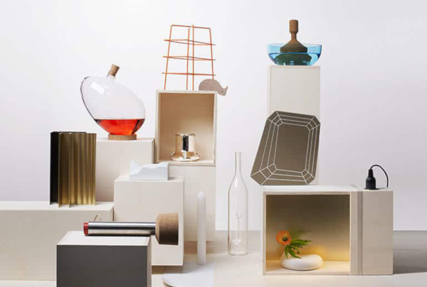 designer box ist die erste Geschenkidee, die von den Petits Frenchies und Espaciel ausgewählt wurde, es ist eine Box mit Dekorationsgegenständen im Inneren