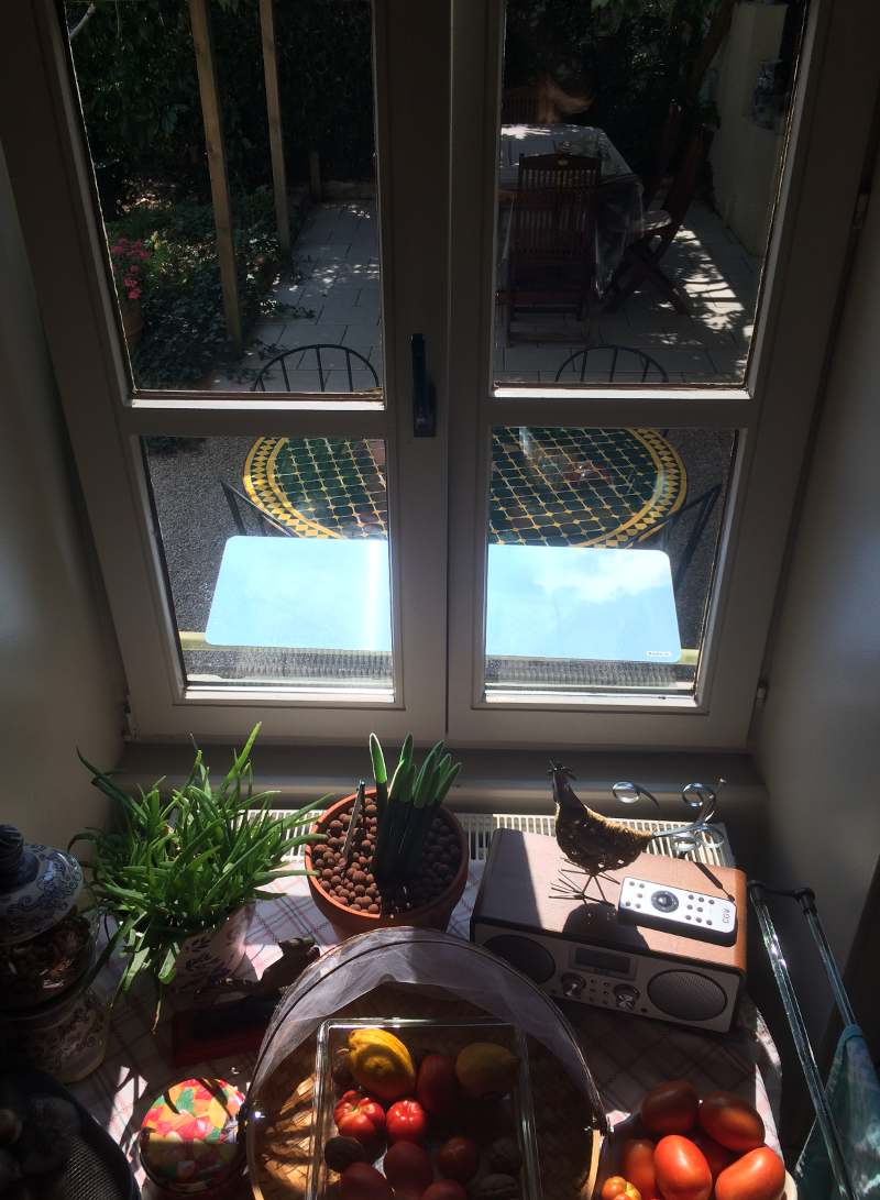reflecteur-espaciel-vu-interieur-lumiere-du-jour-naturelle-cuisine-apporter-bien-etre-vitalite-naturelle