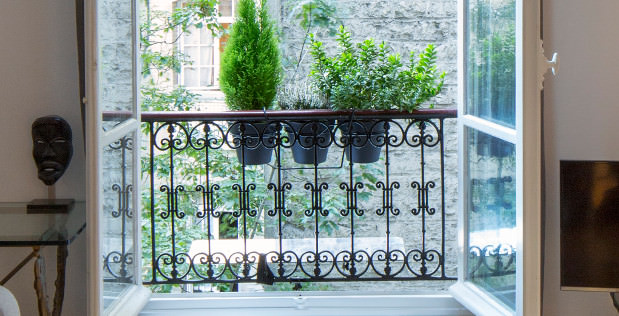 Éclairer un appartement haussmannien sur cour – témoignage de Quentin à Paris