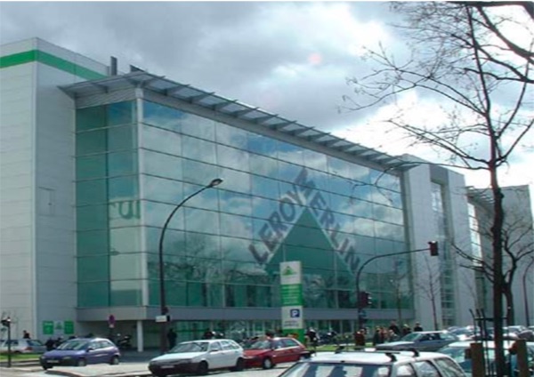 devanture-du-magasin-leroy-merlin-a-ivry