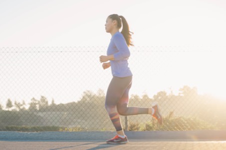 femme-qui-fait-son-footing-le-matin