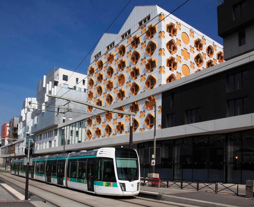 quartier-tram-ultra-connecte-entrepot-macdonald