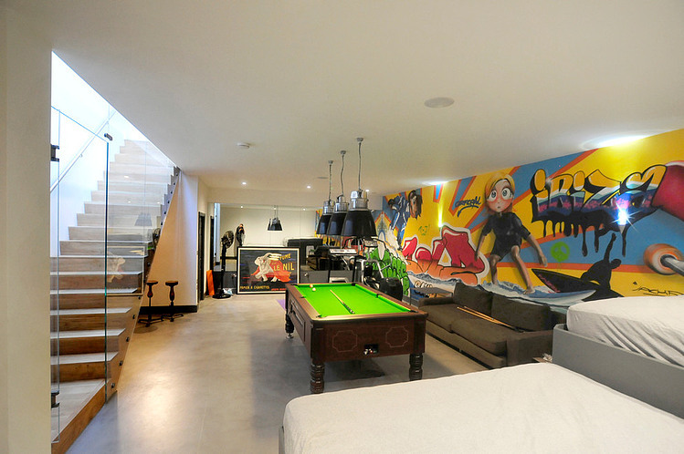 a semi-basement with lighting