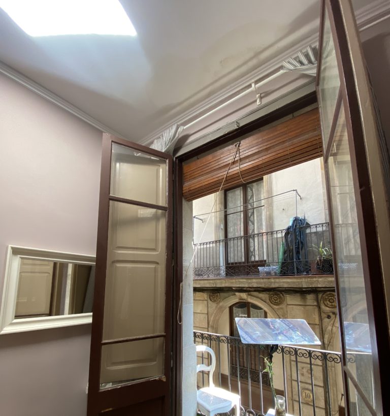 The result obtained on the ceiling of the living room with the Balcony Reflector Espaciel
