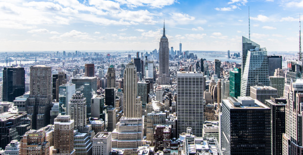 die Stadt New York, erleuchtet vom Licht des Himmels